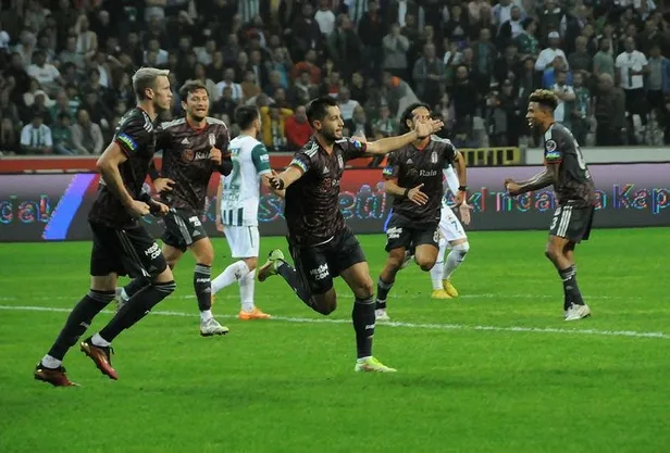 tayyip-talhanin-rovesata-goluyle-besiktas-giresunspor-deplasmanindan-3-puanla-ayrildi-1665267298622.jpeg