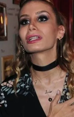 İrem Derici'nin yakınları hastaneye akın etti