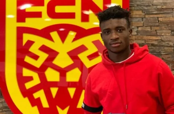 galatasaraydan-bomba-hamle-genc-yildizlar-icin-calisma-basladi-1586673182864.jpg Galatasaray'dan bomba hamle! Genç yıldızlar için çalışma başladı-2