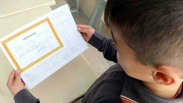 e-karne-goruntuleme-2023-e-karne-acildi-mi-nasil-alinir-ogrenci-karne-notlari-sorgulama-ekrani-e-okul-mebgovtr-1686577212978.jpg E-KARNE GÖRÜNTÜLEME 2023! E-karne açıldı mı, nasıl alınır? Öğrenci karne notları sorgulama ekranı: e-okul meb.gov.tr giriş!-3