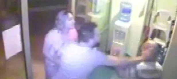 Müezzini darp edenler hakkında karar verildi!