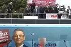 Oy için her tuşa basan CHP'nin Balıkesir mitinginde skandal! Mikrofon açık unutulunca olanlar oldu: Ezan ne zaman okunuyor? Ben zayıfım bu konuda