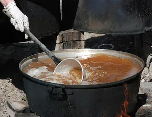 Eşinin KOAH hastalığında çare ararken televizyonda görüp denedi! Siparişlere yetişemiyor