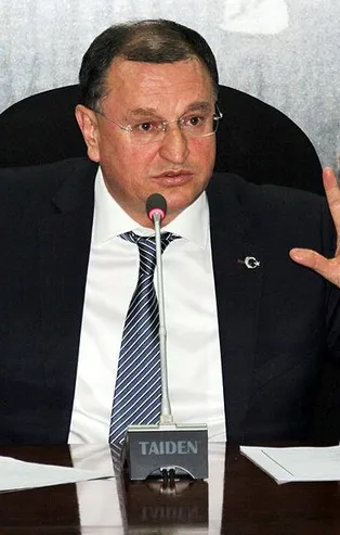 CHP'li başkan Lütfü Savaş'tan aile boyu atama!