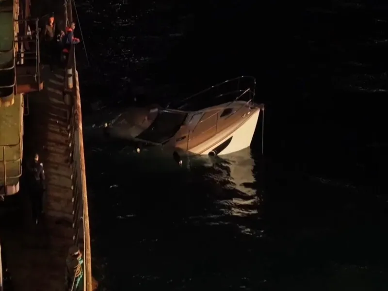 istanbul-bogazinda-kaza-uskudar-haydarpasa-limaninda-tekne-gemiye-carpti-1775937701830.jpeg İstanbul Boğazı’nda kaza: Üsküdar Haydarpaşa Limanı'nda tekne, gemiye çarptı-3