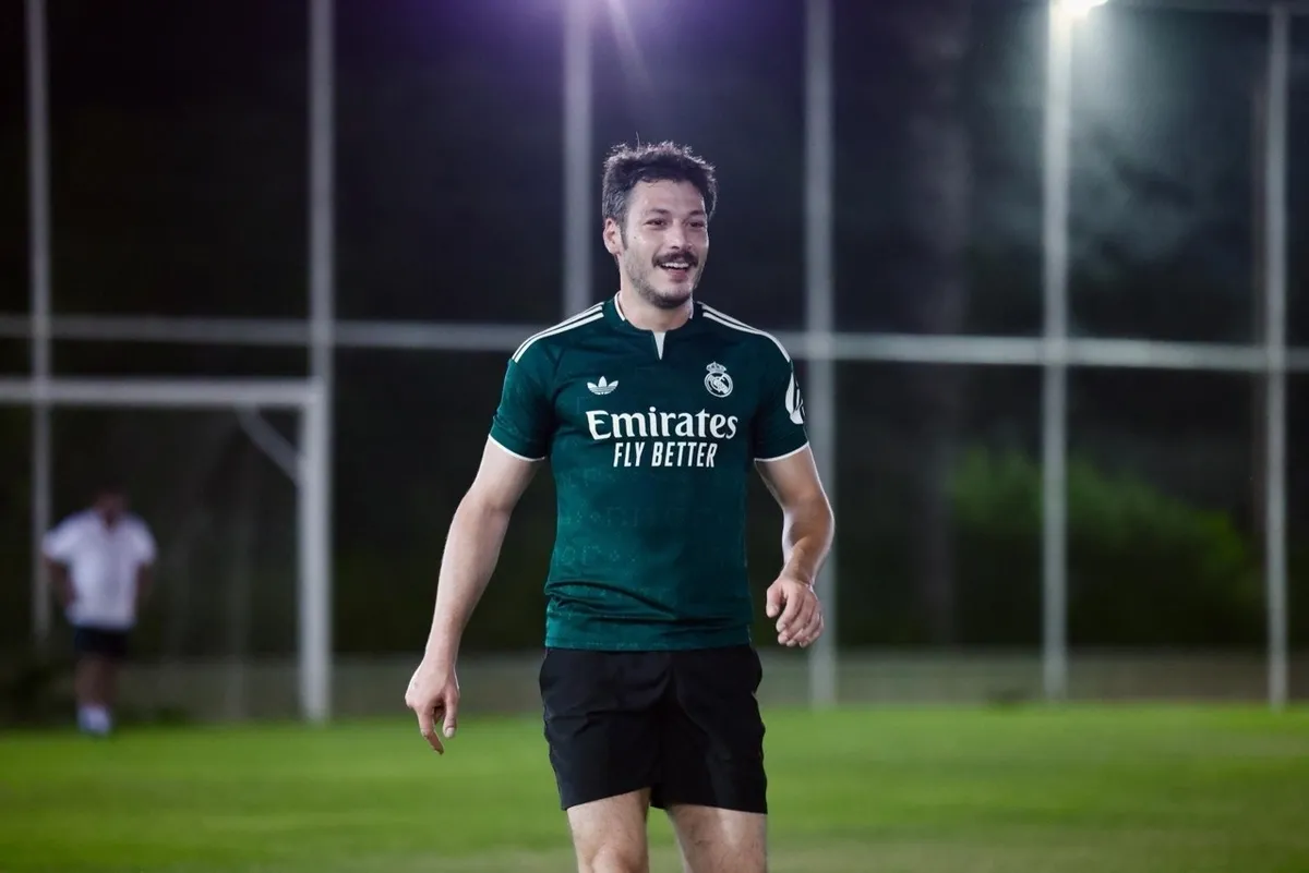 1789971803020.jpeg Mercan Köşk ekibi yoğun çekim temposuna futbol maçıyla mola verdi-6