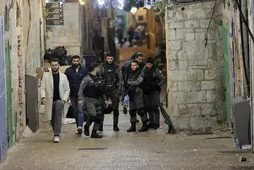 Mescid-i Aksa’da alçak saldırı