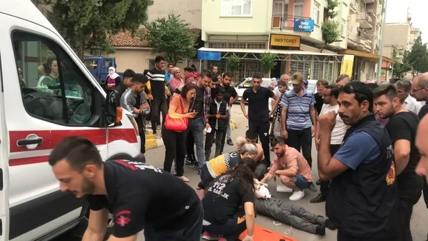 edirnede-alkollu-motosiklet-surucusu-yayaya-carpti-3-yarali-1653631569229.jpeg Edirne'de alkollü motosiklet sürücüsü yayaya çarptı: 3 yaralı-1