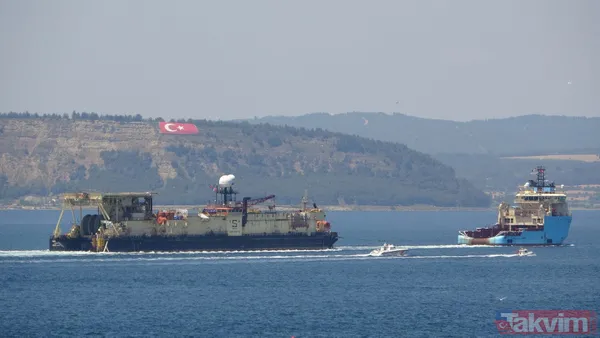 Karadeniz gazını karaya çıkarmak için deniz tabanına boruları yerleştirecek 'Castoro 10' gemisi Çanakkale Boğazı'ndan geçti - 11