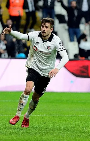 Genoa Dorukhan’ın peşini bırakmıyor