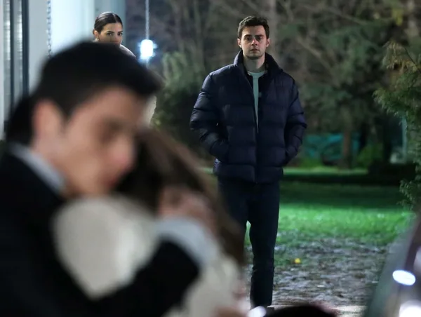 kardeslerim-75-bolum-fragmani-yayinlandi-omeri-nufusuma-alacagim-1673460086877.jpg Kardeşlerim 75. bölüm fragmanı yayınlandı: “Ömer’i nüfusuma alacağım”-5