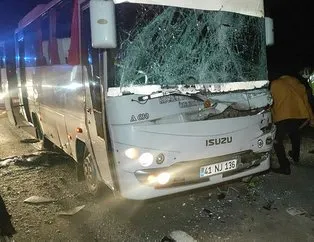 Kocaeli’de tırla özel halk otobüsü çarpıştı