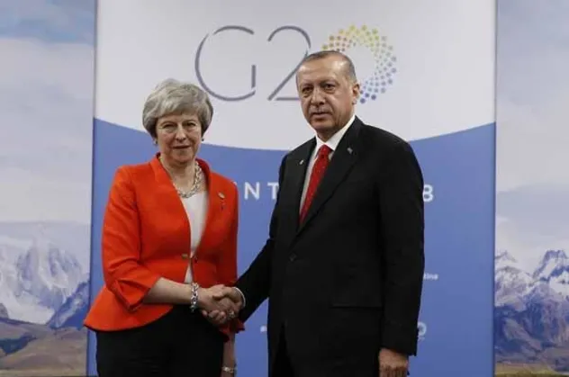 Başkan Erdoğan, May ile görüştü