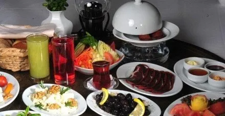 Sahurda tok tutan yiyecekler neler? Susatmayan yiyecekler nelerdir? Sahurda neler yemeli, sahurda neler yenmez?