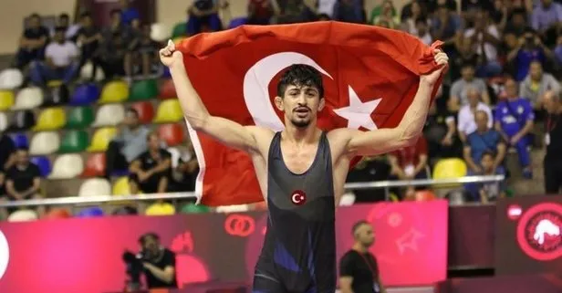 Milli güreşçi Kerem Kamal, dünya şampiyonu!