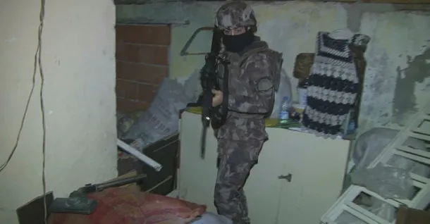 Pendik'te özel harekat destekli torbacı operasyonu-5