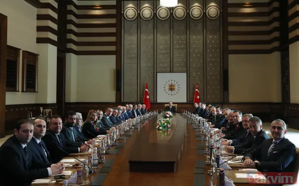 Gençlik Ve Spor Bakanlığınca Düzenlenen Spor Kulüpleri Ve Federasyonları Çalıştayı Nedeniyle Ankara'da Bulunan Kulüp Başkanları Başkan Erdoğan'a Bir Ziyaret...