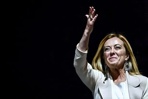 İtalya'da seçimlerden birinci çıkan Giorgia Meloni bir ilke imza atacak! İşte yeni dönemin şifreleri-11