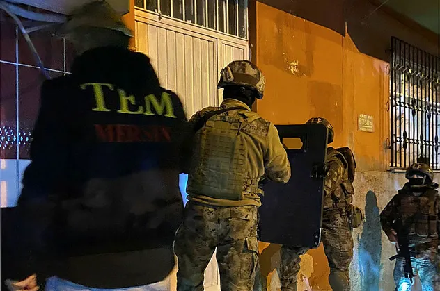 Mersin'de PKK/KCK operasyonu: 11 gözaltı