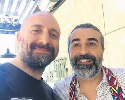 Ergenç selfiesi