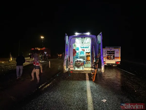 Diyarbakır - Silvan Karayolu'nda yolcu otobüsü devrildi! Çok sayıda ölü ve yaralı var - 5