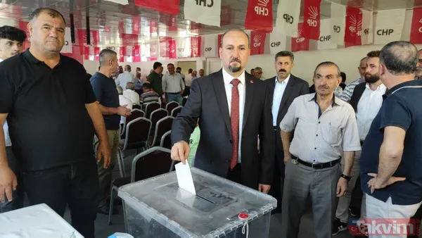 CHP Siirt İl Kongresi karıştı! Orak, taş, sandalye... - 2