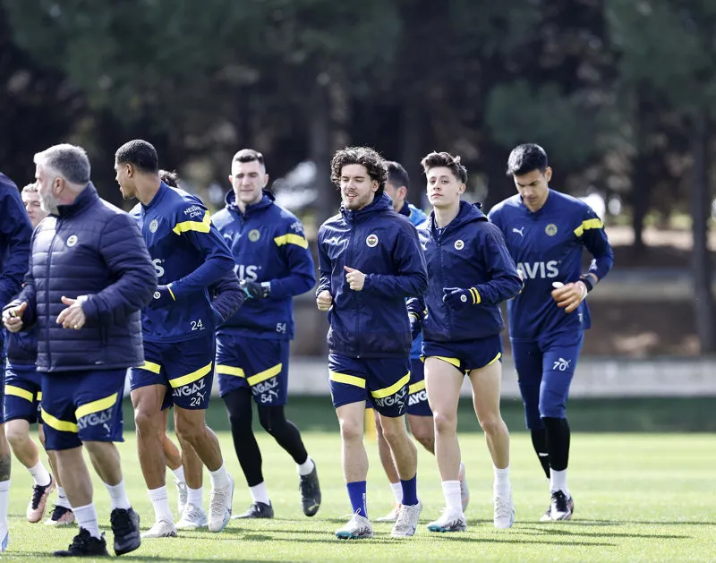 Fenerbahçe'de flaş gelişme! Menajeri İstanbul'a geliyor - 5