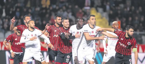 Cenk: Mücadele ettik ama direğe takıldık