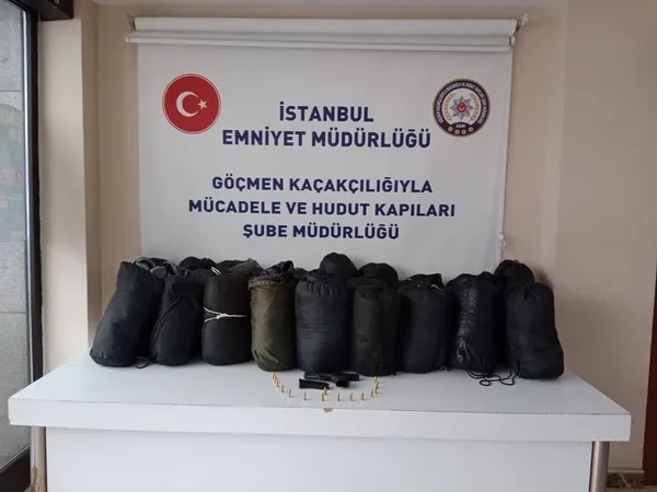 1646647617702.jpg Avrupa'ya kaçıracaklardı! 'Şok Evleri'ne baskın! Uyku tulumuyla enselendiler-2