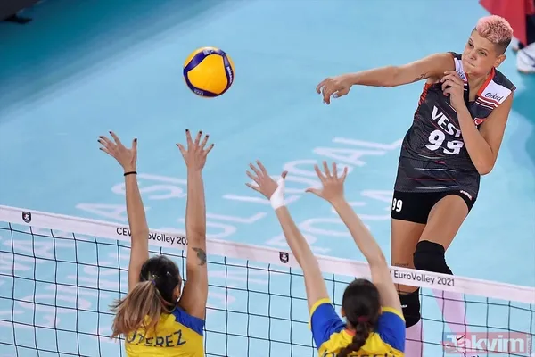 Filenin Sultanları 2021 CEV Kadınlar Avrupa Şampiyonası ilk maçında Romanya'yı 3-1 yendi - 11