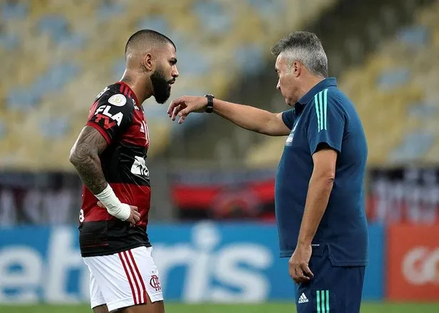 felsefesi-5-saniye-takvim-cimbomun-yeni-hocasi-torrenti-adan-zye-arastirdi-1641934470323.jpeg Felsefesi 5 saniye! TAKVİM, Cimbom’un yeni hocası Torrent’i A'dan Z’ye araştırdı-6