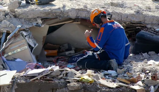 Rıza Bey Apartmanı'nın depremde yıkılmasına ilişkin 2 belediye görevlisi için hapis istemi-4