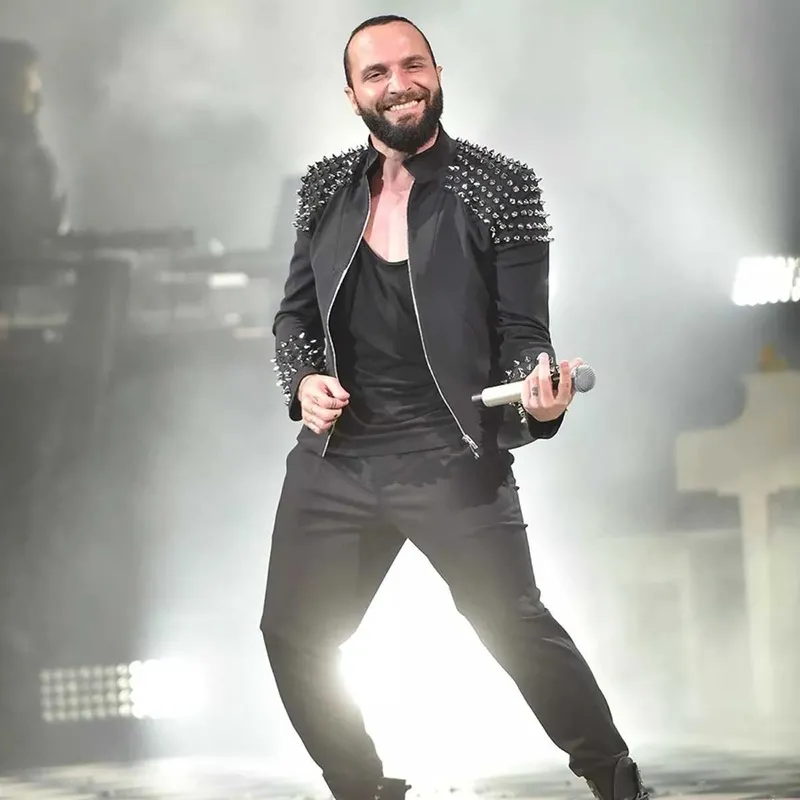 Reklam aşkı iddiası gündem olmuştu: Serenay Sarıkaya ve Mert Demir ortadan kayboldu!-4