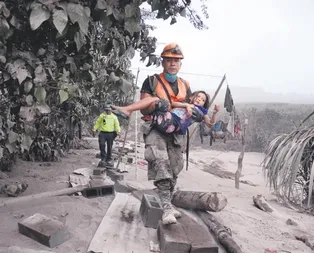 Lav faciası: 38 ölü