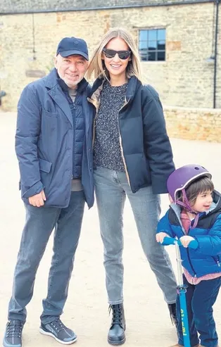 Sosyetik Yasemin Masis'in oğlu Teo umursamaz ünlülere ders verdi!