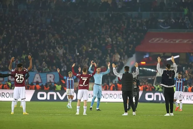 1671927339352.jpeg Trabzonspor karşısında 10 kişi kalan Fenerbahçe daha fazla direnemedi-7