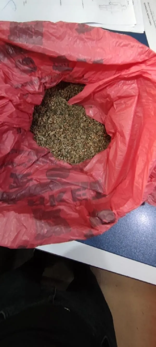 İstanbul'da 3 ilçede uyuşturucu operasyonu: 10 gözaltı-2