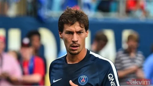 Ülkesinde De Sadece 1 Yıl Forma Giyen Stambouli, Psg'den Schalde 04'E 2016 Yazında 8 Milyon Euro Bedelle Transfer Oldu. Kariyerine 4 Yıldır Schalke 04'Te Devam...
