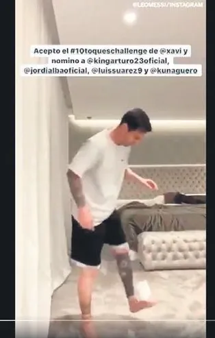 Futbol dünyası #evdekal hasthag’i altında hünerlerini sergiliyor