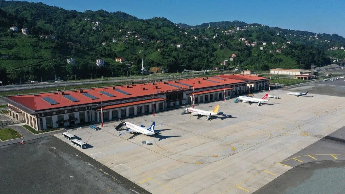 Rize-Artvin Havalimanı zorlu havalara karşı artık daha güçlü: ILS sisteminin kurulumu tamamlandı