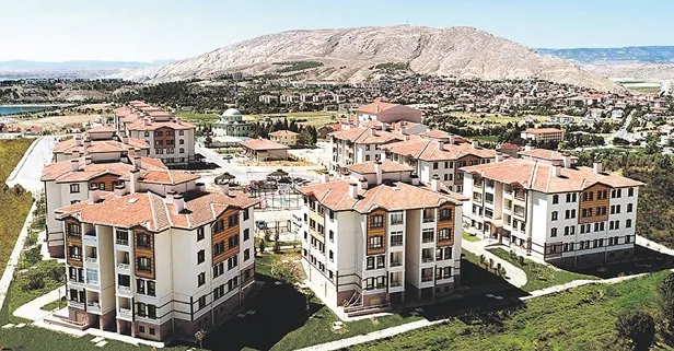 Çevre, Şehircilik ve İklim Değişikliği Bakanı Mehmet Özhaseki: Deprem bölgesine 850 bin yeni konut teslim edilecek