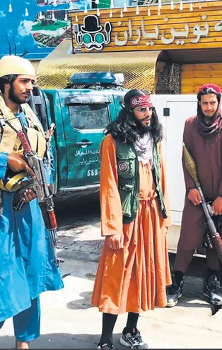 Taliban marka sever! Elbiseleri bile son moda