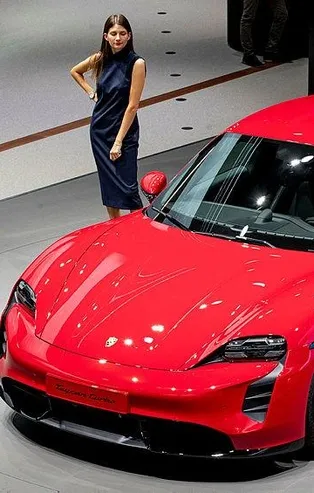 Taycan’a 30 bin sipariş