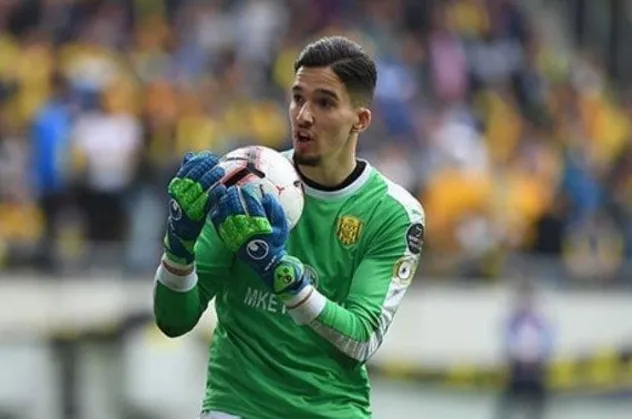 Ankaragücü Başkanı Mehmet Yiğiner: Altay Bayındır'ı Fenerbahçe'ye veriyoruz