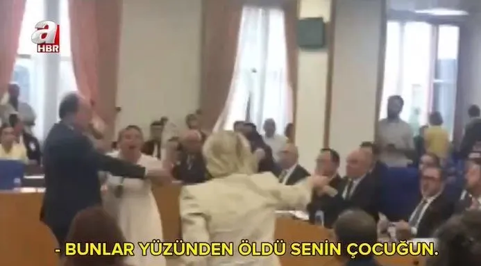 'Başıboş köpek düzenlemesi' komisyonuna CHP-DEM sabotajı! Tunahan Yılmaz'ın babasını ‘Sen kimsin?’ diyerek kovmuşlar! O anları anlattı-16