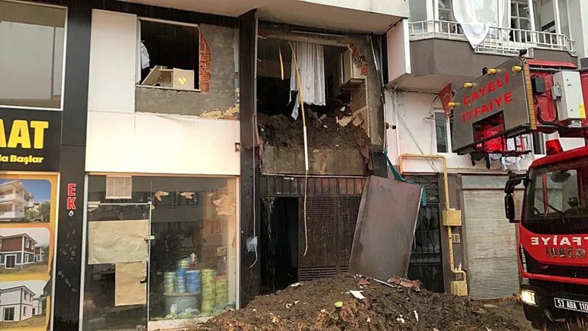 Rize'de heyelan: Ölü ve yaralılar var | Görüntüler ortaya çıktı