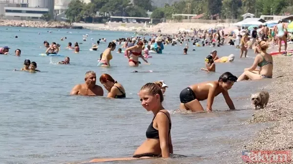 95 Yılın Temmuz Sıcaklık Rekoru Kırıldı Turizm Kenti Antalya'da Termometreler Alarm Verdi. Dün Ölçülen 46,1 Dereceyle Kentte Son 95 Yılın Temmuz Ayı Sıcaklık...