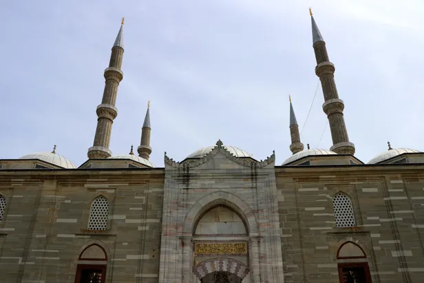 yarin-kandil-mi-ne-kandili-yarin-kadir-gecesi-mi-kadir-gecesi-ne-zaman-hangi-gun-idrak-edilecek-1620379634420.jpg Yarın kandil mi, ne kandili? Yarın Kadir Gecesi mi? Kadir Gecesi ne zaman, hangi gün idrak edilecek?-5