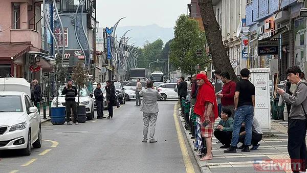 Deprem paniği: Hamamda yakalandı sokağa peştamalla çıktı - 1