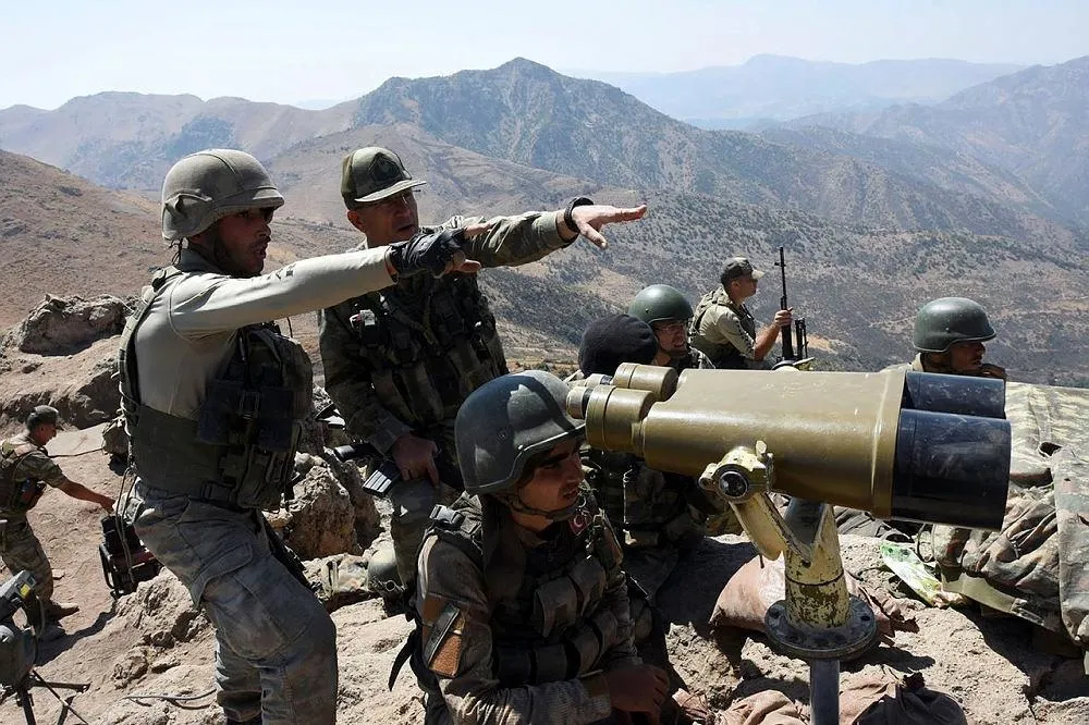 Asker Irak sınırında kahramanlık destanı yazıyor-4